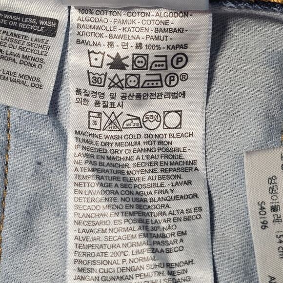 Levi's Big & Tall Men's 505 Relaxed Roomy Straight Leg Jeans Size 56 x 30 - Picture 8 of 10